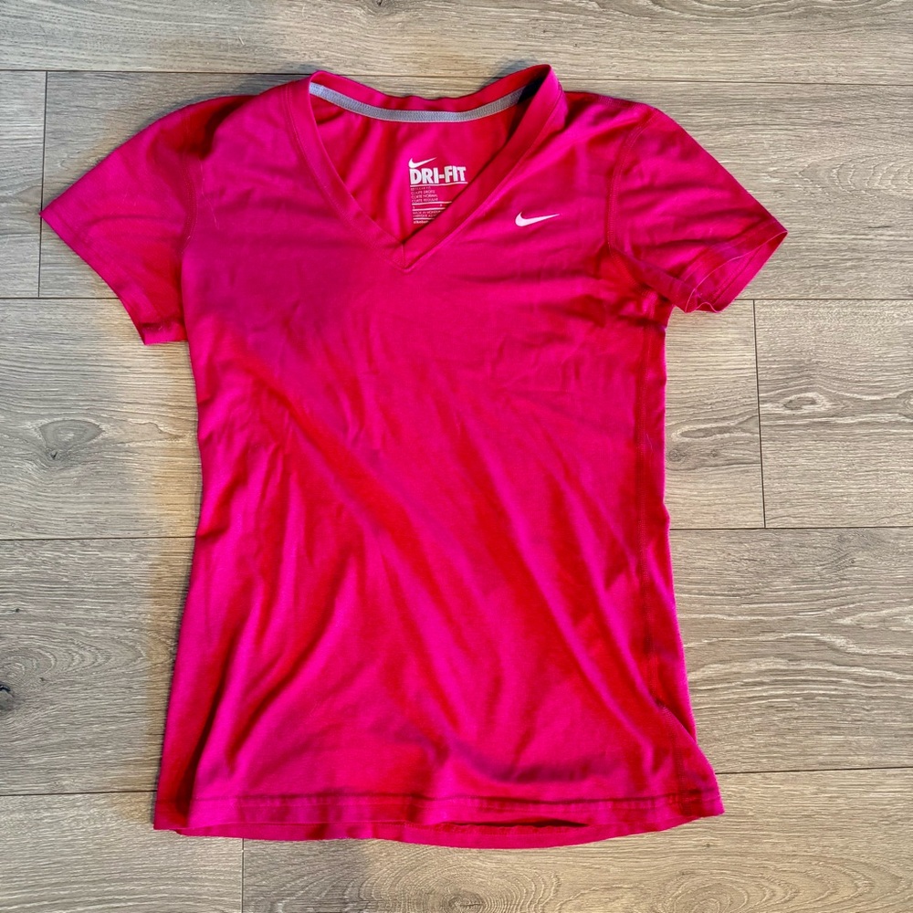 Nike Women's V-Neck Dri-FIT Activewear Tee in Hot Pink Small